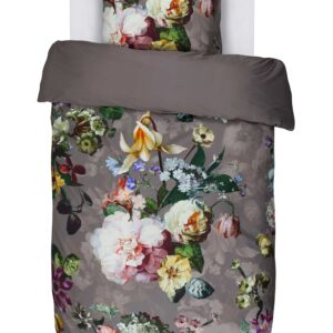 Satin sengetøj med smukt blomster print.